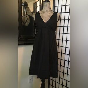 GAP Classic Black Midi Dress